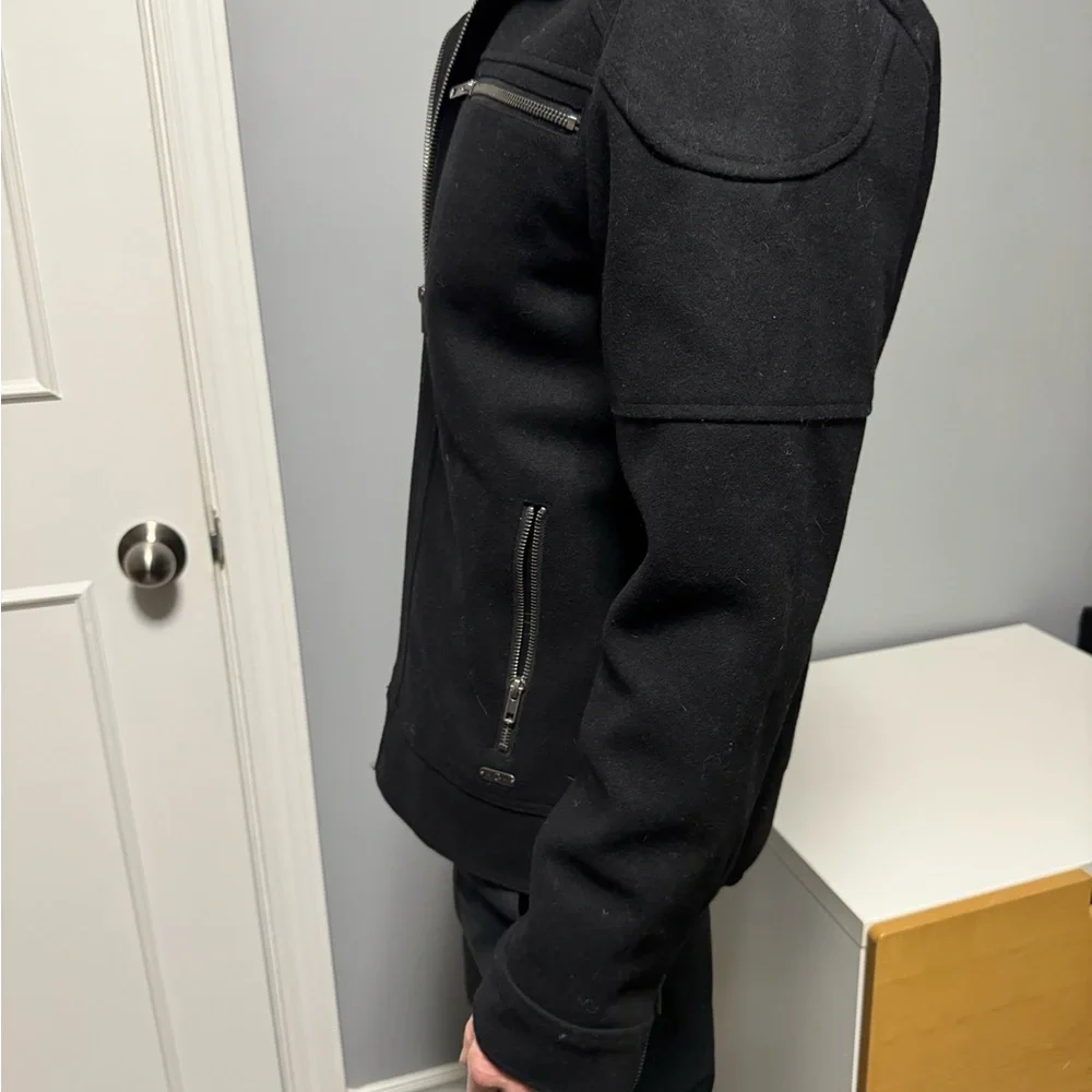 G by Guess Men's Black Zip-Up Sweater - Picture 4 of 8